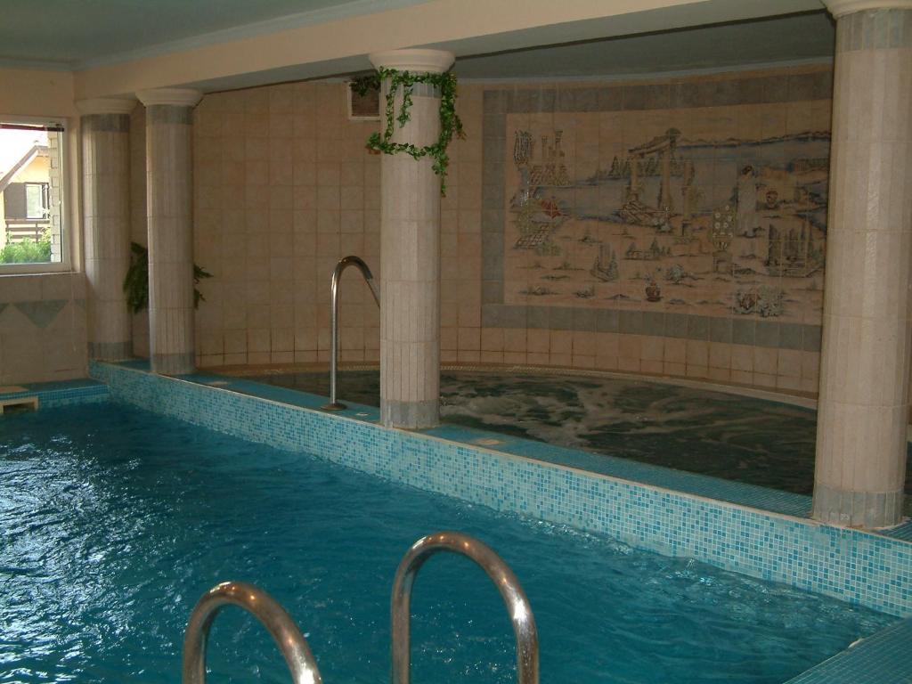 Kolibri Hotel Miskolc Luaran gambar