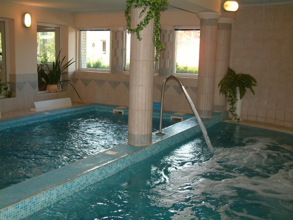 Kolibri Hotel Miskolc Luaran gambar