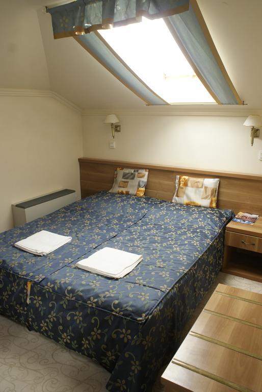 Kolibri Hotel Miskolc Luaran gambar