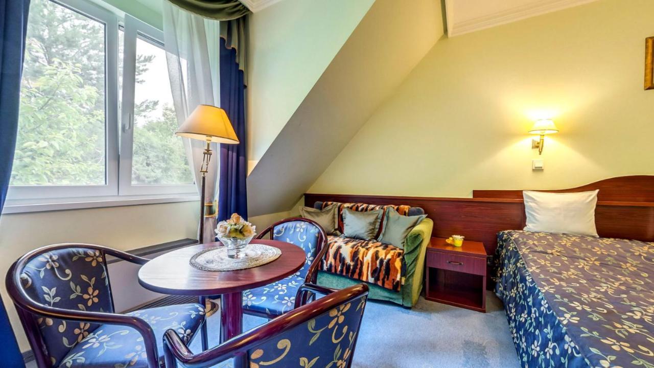 Kolibri Hotel Miskolc Luaran gambar
