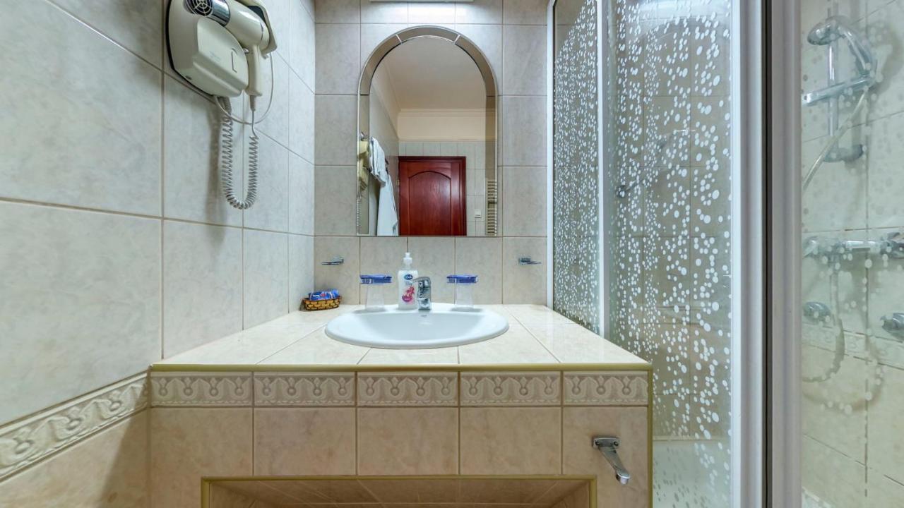 Kolibri Hotel Miskolc Luaran gambar